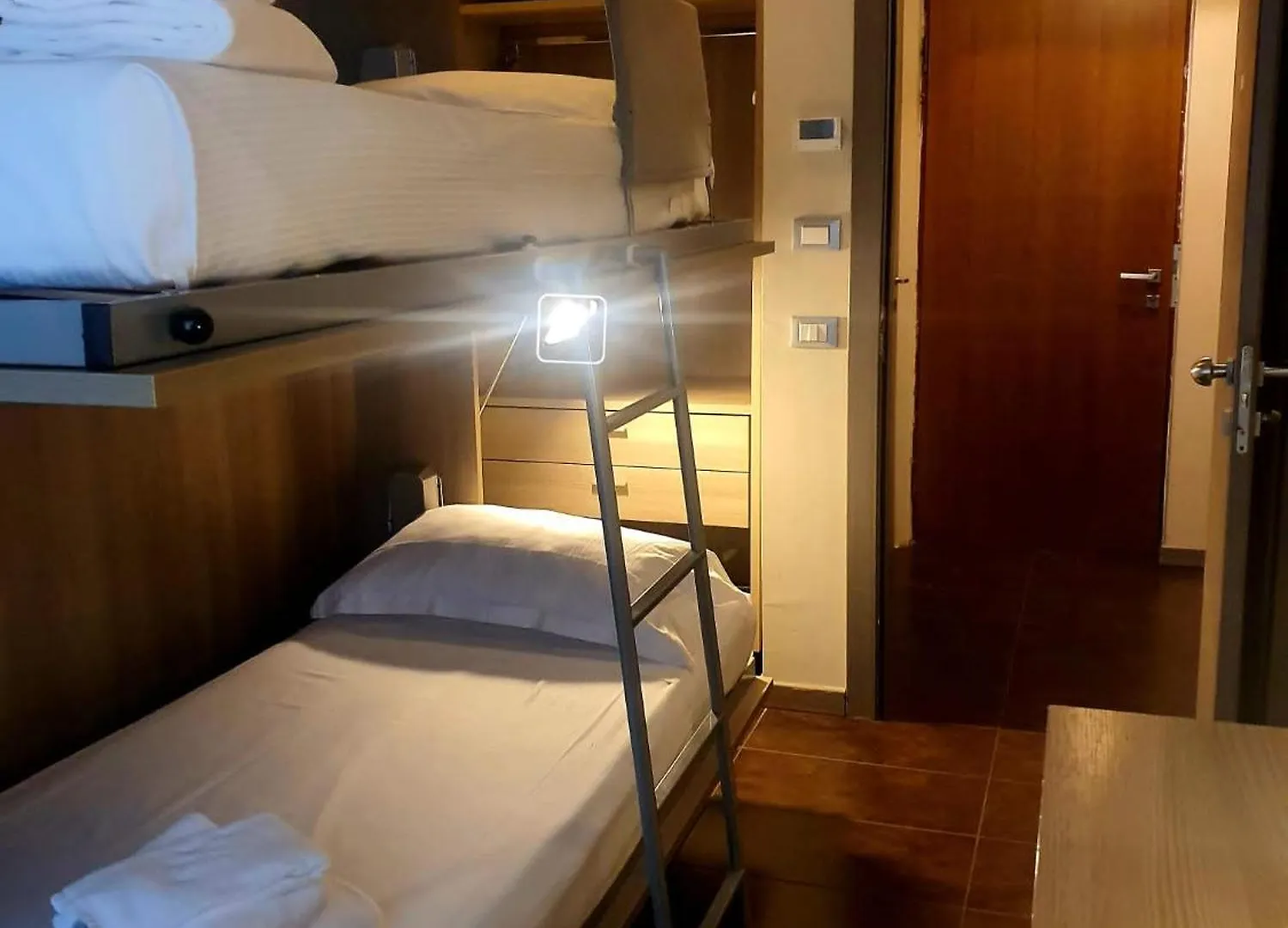 Hll Hotel Lungolago Lecco-Como Lake