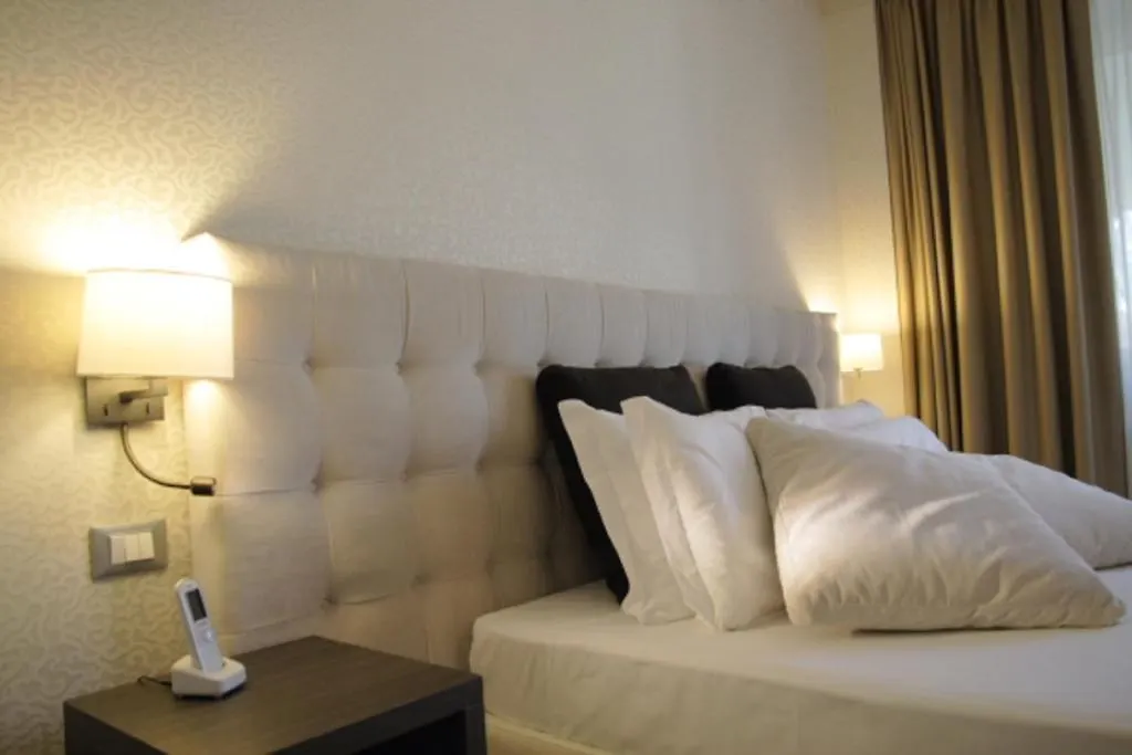 Hll Hotel Lungolago Lecco-Como Lake  Lecco