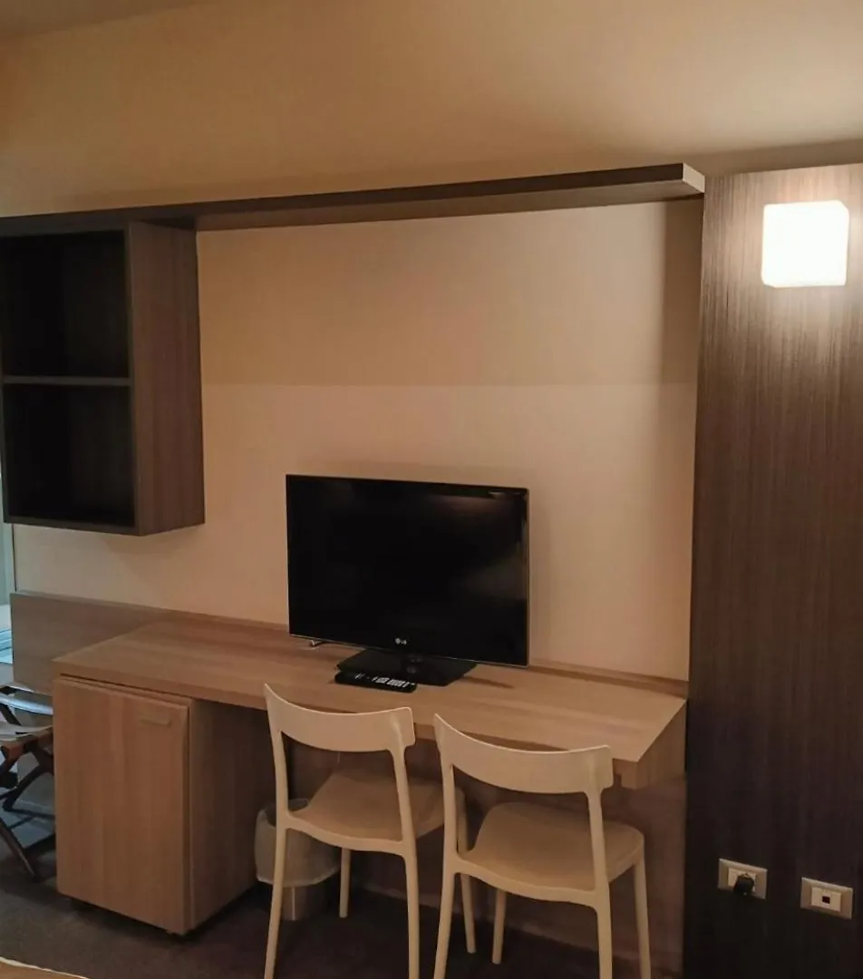HLL Hotel Lungolago Lecco Italia