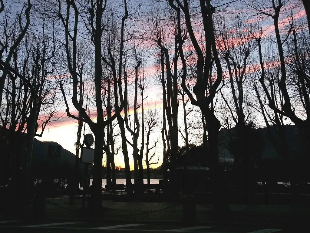 HLL Hotel Lungolago Lecco Italia